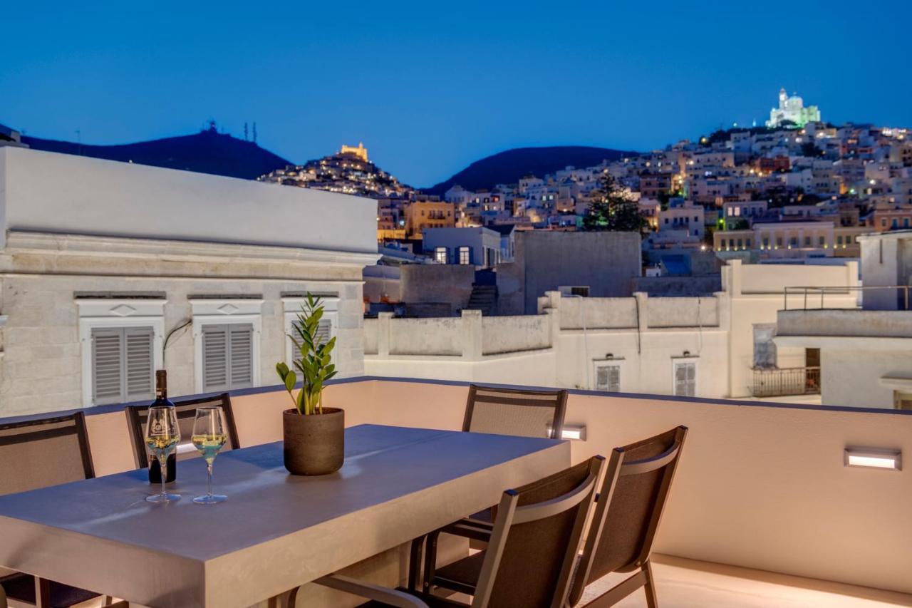 The Heart Of Syra - Your Home In Ermoupolis Esterno foto