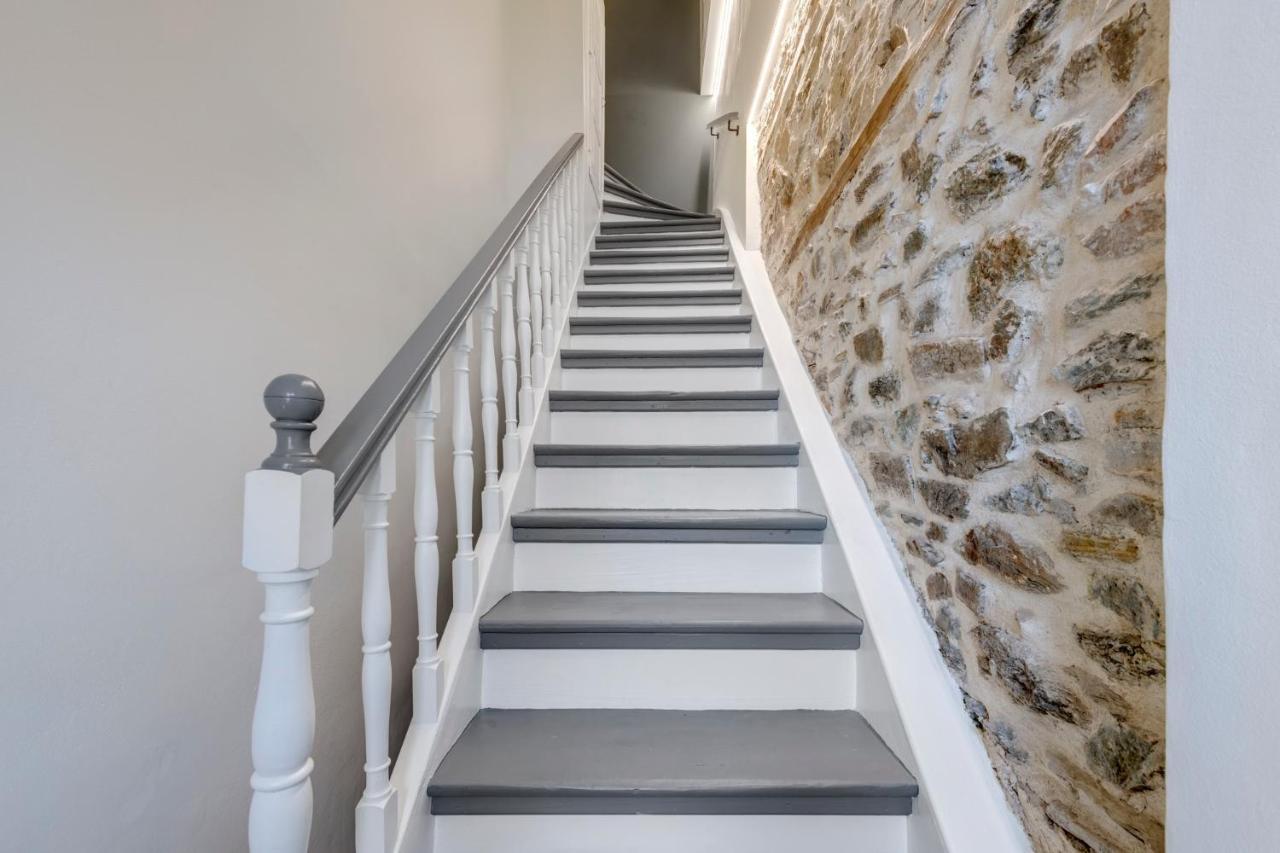 The Heart Of Syra - Your Home In Ermoupolis Esterno foto