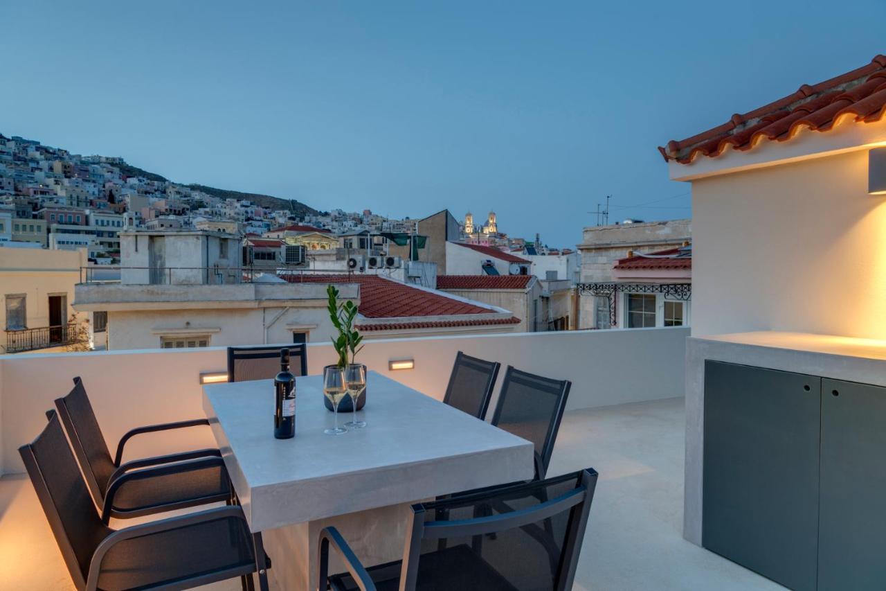 The Heart Of Syra - Your Home In Ermoupolis Esterno foto