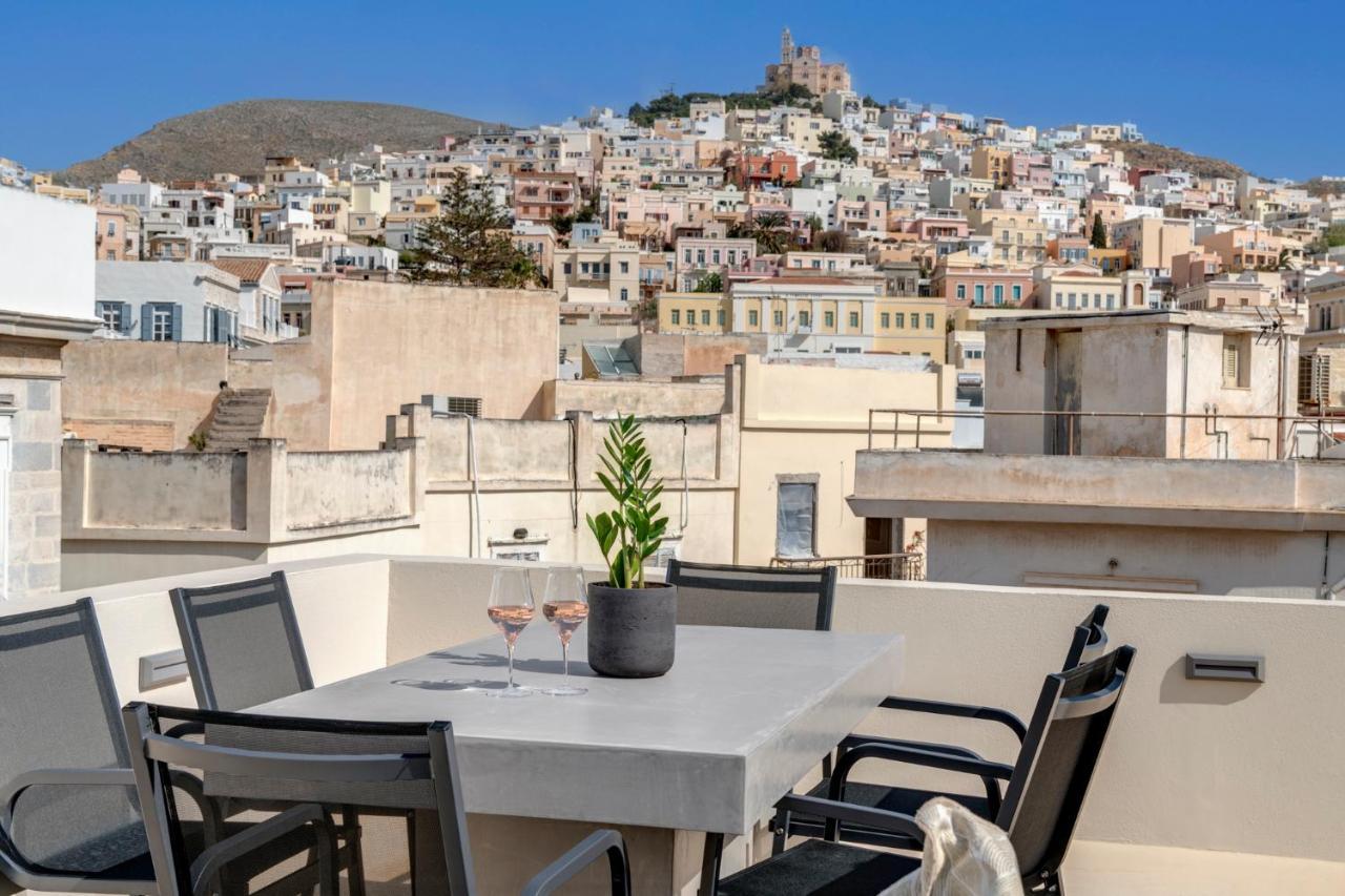 The Heart Of Syra - Your Home In Ermoupolis Esterno foto