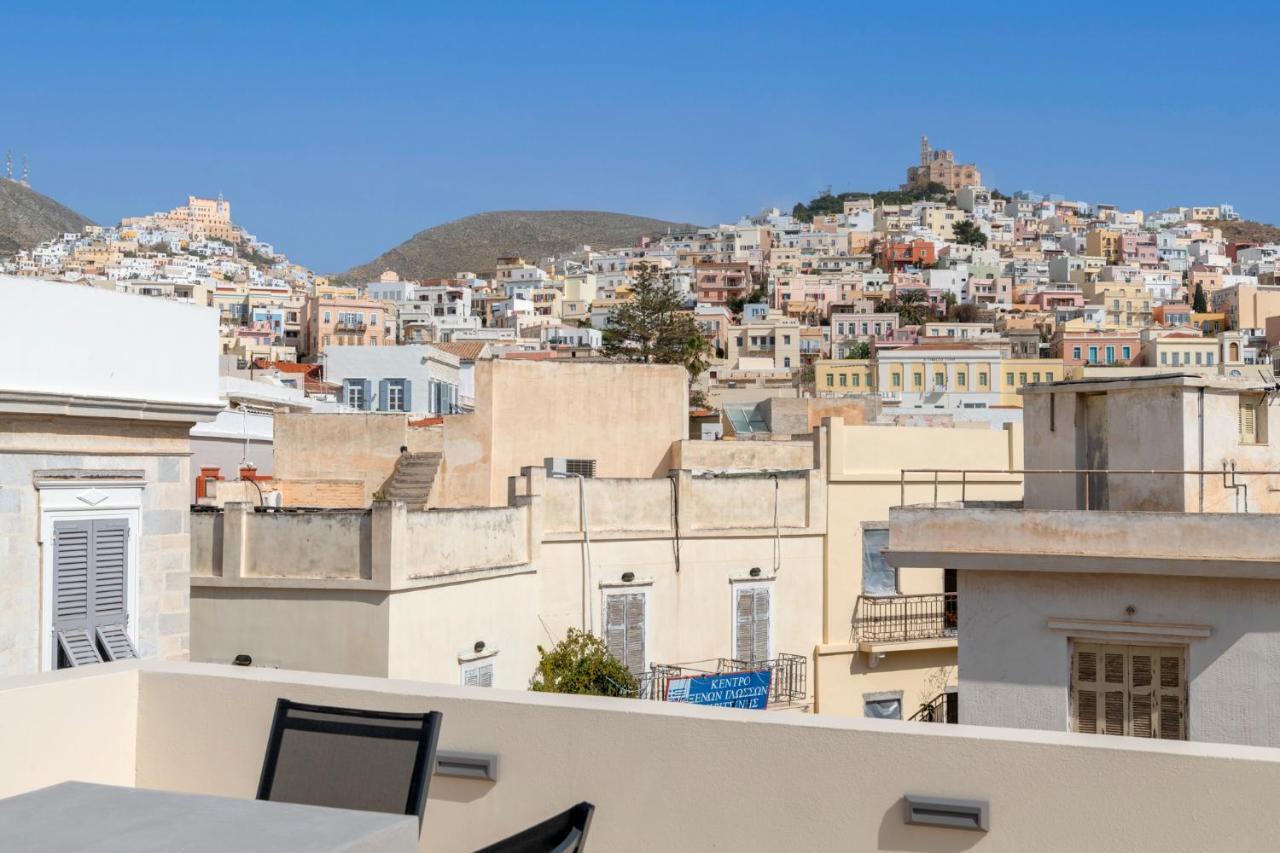 The Heart Of Syra - Your Home In Ermoupolis Esterno foto
